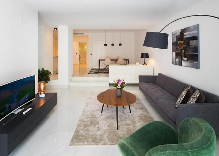 Beachside - Tennis & Golf Marbellac